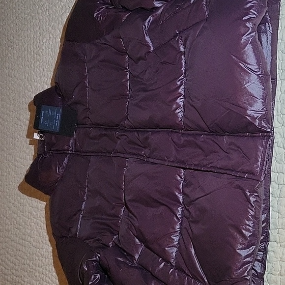 NWT Fabletics Deep Plum Purple Puffer Jacket Womens Size XL - Picture 6 of 13